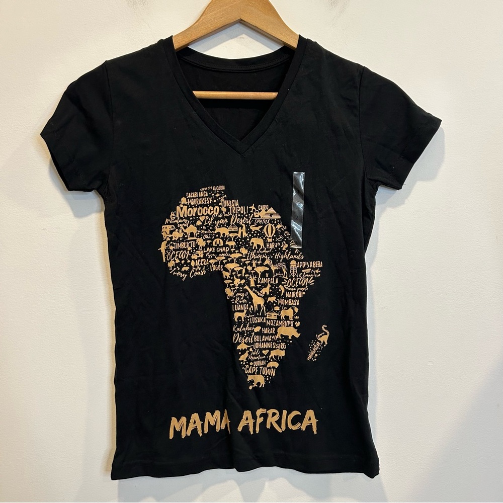 Zain Mama Africa Souvenir Short Sleeve V-Neck Tee Shirt Black